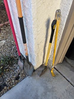 4 TOOLS - XL CROWBAR, AX, SPED SHOVEL & FLOOR SCRAPER