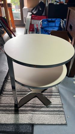 Coffee chrome table in excellent condition