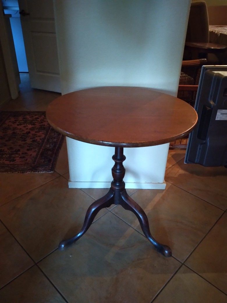 Antique Side Drop Top Side Table