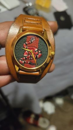 Gucci SNAKE watch Le Marche Des Merveilles Green and Red Dial Brown Leather Strap Unisex Watch - YA1264012