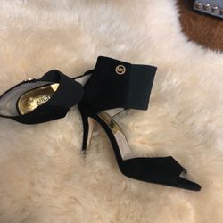 MK heels