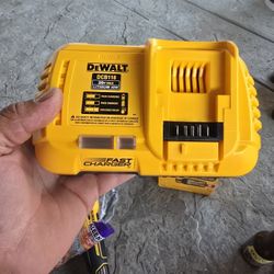 Dewalt Fast Charger 