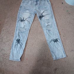 Spider Detailed Washed Ripped Jeans