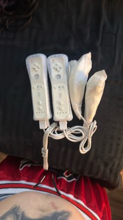 Wii controllers