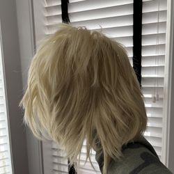 Short Blonde Wig - Halloween Wig