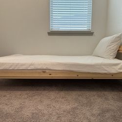 *NEW *Twin Bed Set - Solid Wood Frame + Memory Foam Mattress