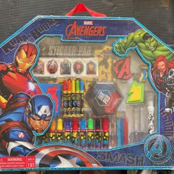 Avengers Coloring Set