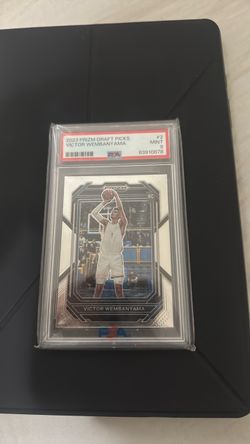 Wemby rookie card