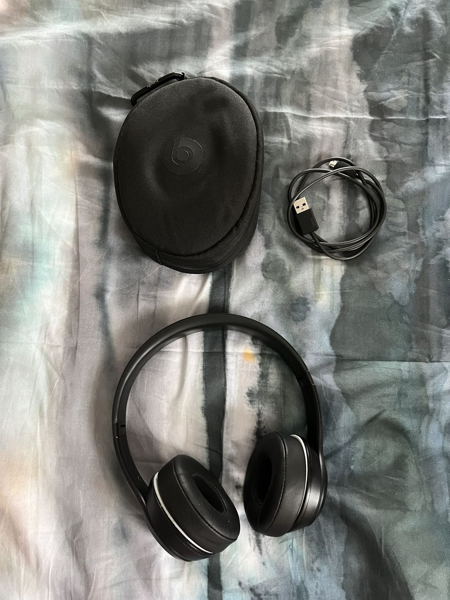 black solo 3 beats