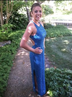 Dress / Gown
