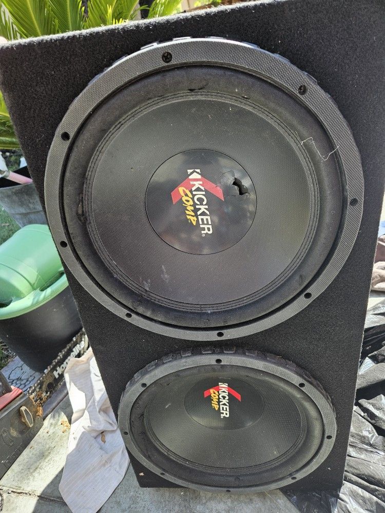 2 10' Kicker Comp Subwoofers (Oldschool)