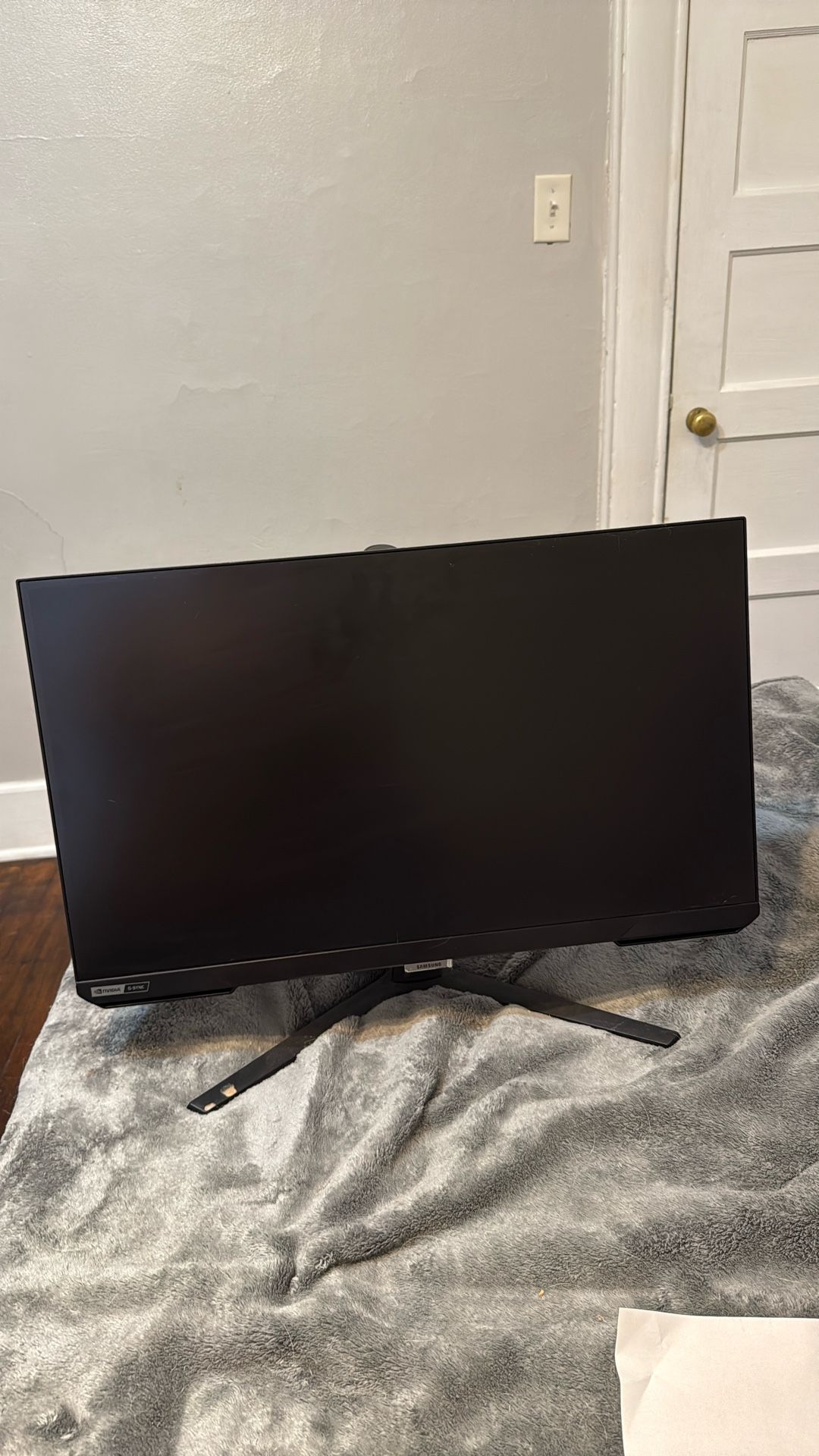 Samsung 27” ODYSSEY G4 Series 240hz