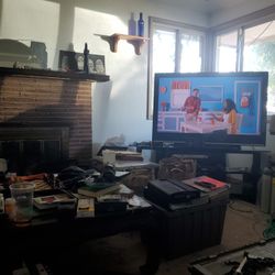 MOVING SALE HOUSEHOLD