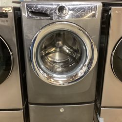 Electrolux 4.5 cu.ft. Front Load Washer SmartBoost with Pedestal Storage Drawer with Steam Cycle New Scratch and Dent