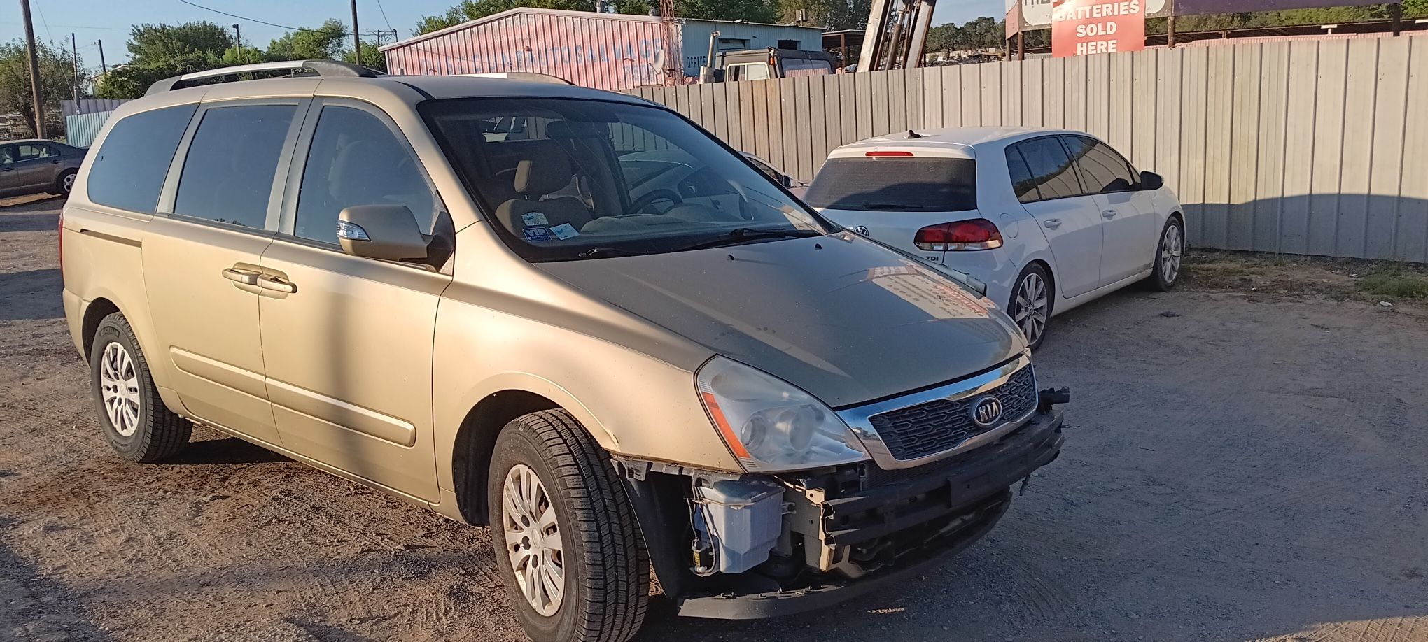 2011 Kia Sedona - Parts Only #IC9