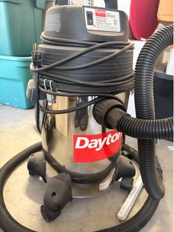 Dayton wet/dry industrial vacuum
