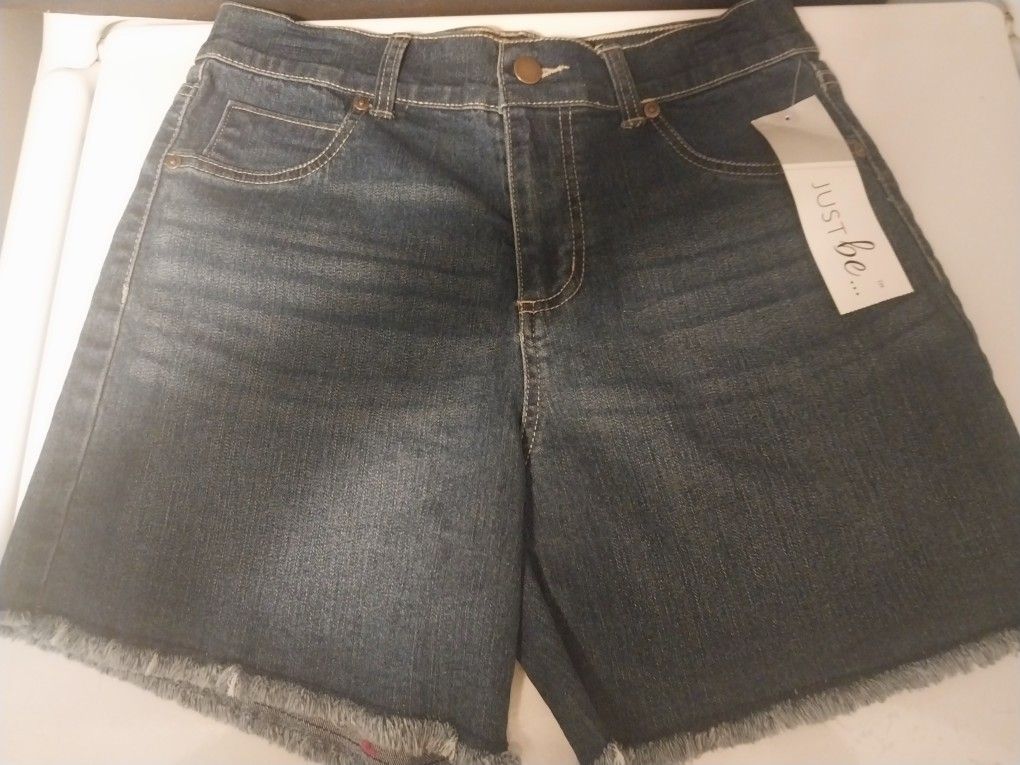 CUT OFF FRAYED DENIM SHORTS SMALL X LARGE