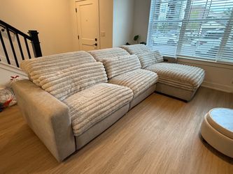 L-Shaped Sectional Sofa with Chaise