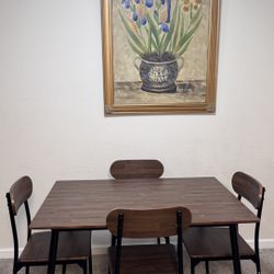 dining table + 4 chairs