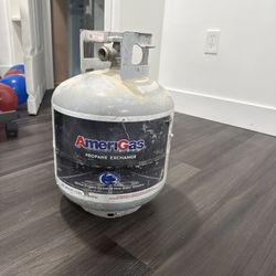 2 Propane Tanks (Standard 20 lb) – Move Out Sale