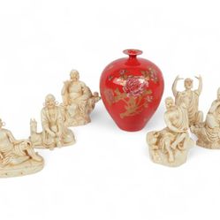 Vintage Chinese Vase And Figures 