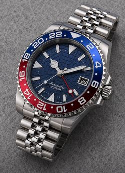 Spider-Man Automatic GMT Watch Blue Red Bezel