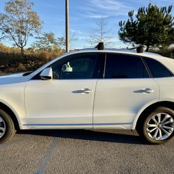LOW LOW MILEGE, CLEAN,AUDI Q5 2.0T Premium Plus, Excellent Condition - $13,000 (Irvine,CA