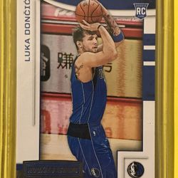 2018-19 Panini Chronicles Rookies And Stars #611 Luka Doncic Rookie RC