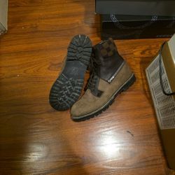 Louis Vuitton Boots 