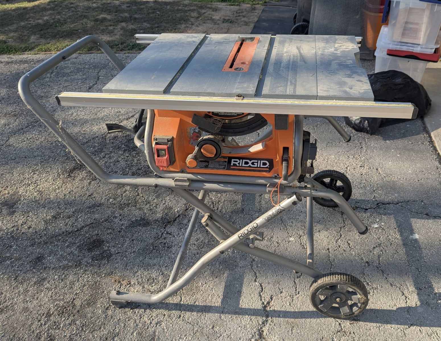 Ridgid 15 Amp 10 in. Portable Corded Pro Jobsite Table Saw with Stand 