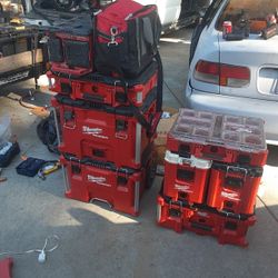 Milwaukee packout. bag,organizers,storage.