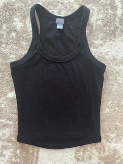 S Tilly’s Black Ribbed Racerback Tank Top
