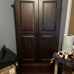 Armoire  Closet 