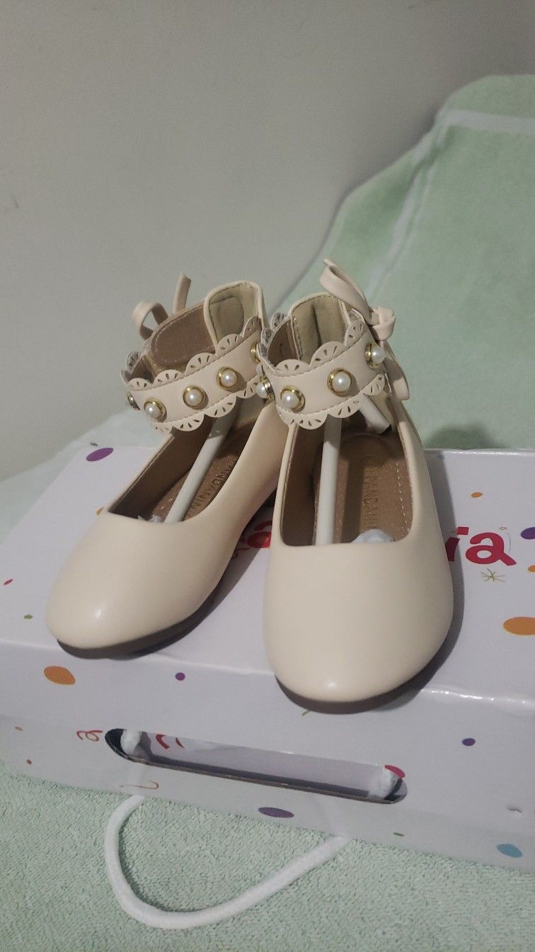 Girl/Niña Dress Shoe (New) 5T