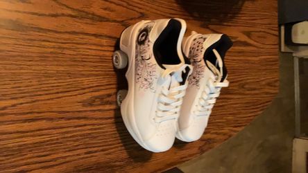 Skate shoes, size Euro34/ Cm22.7