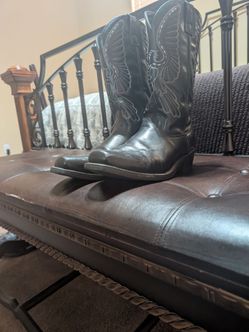 Black cowboy boots