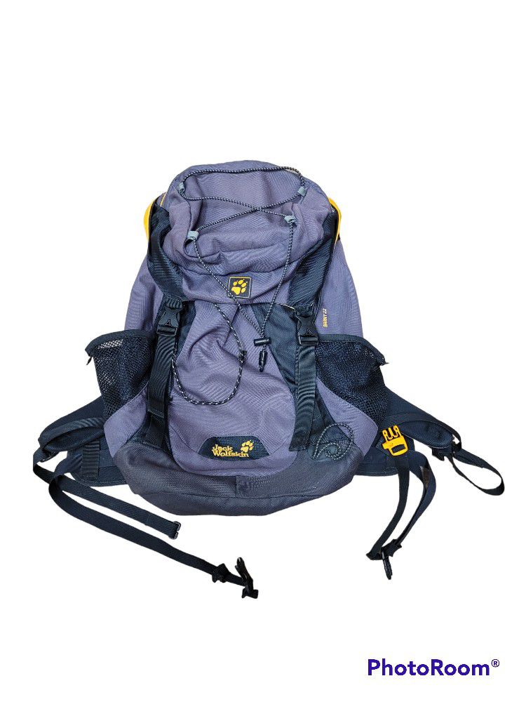 Jack Wolfskin Barny 22 Backpack Gray/Black Overnight Go Bag Hiking