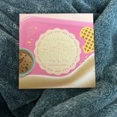 Breakfast In Bed Eyeshadow Palette 