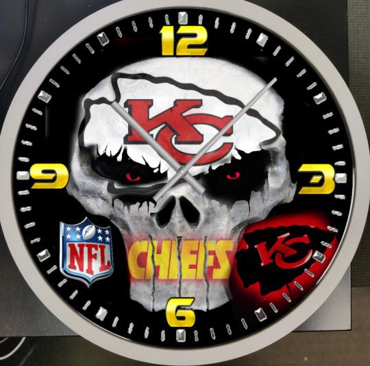 KC Chiefs Clock 