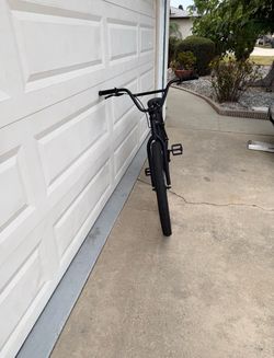 CREW BIKE 29er BRAND NEW