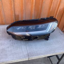 Headlight Honda HRV OEM Left  Driving Side. Good condition.2023-2024-2025 