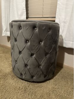 Vanity chair