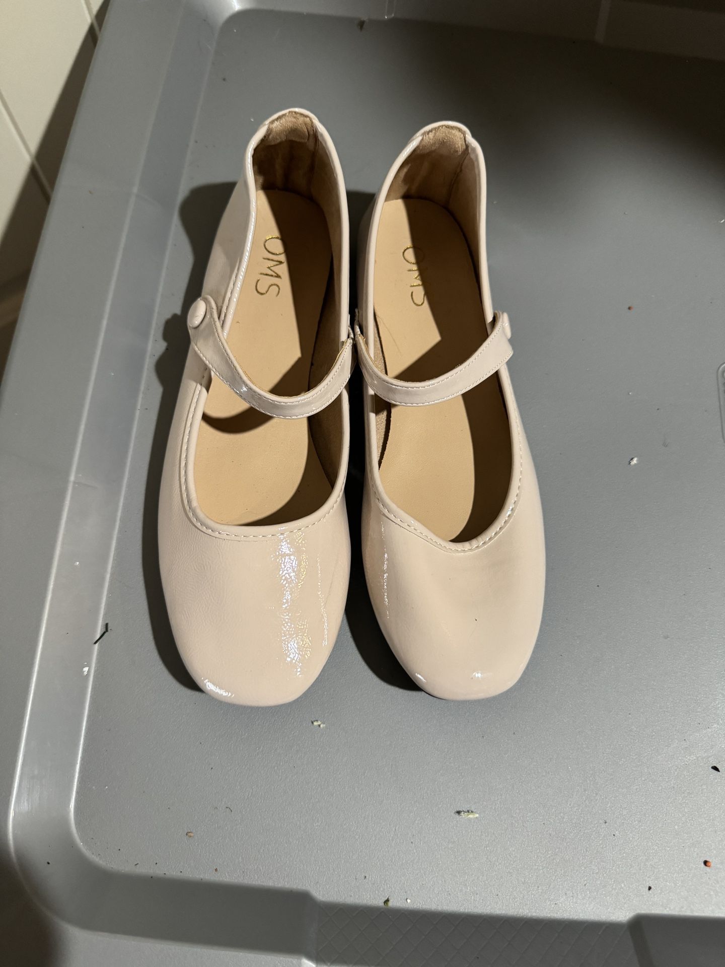 Two pair Mary Jean Flatt Size 9