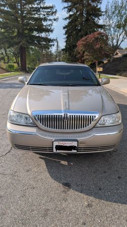 2006 Lincoln Town Car signature limited