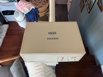 BRAND NEW = Vans x Dodgers High Tops