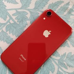 iPhone XR, 128GB. iC Locked 🔐. For Parts Or Repair.