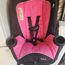 Price Is Firm.. Children's Minnie Mouse Front And Rear Facing Car Seat