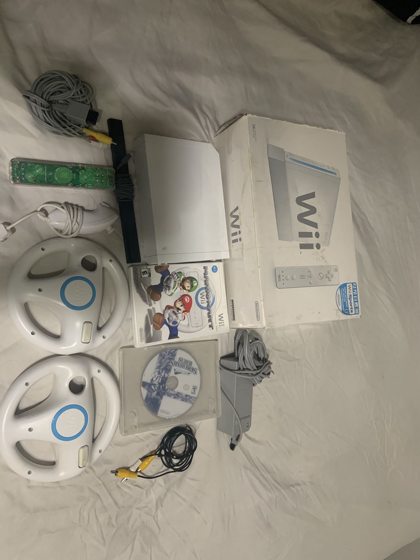 Nintendo Wii READ DISCRIPTION