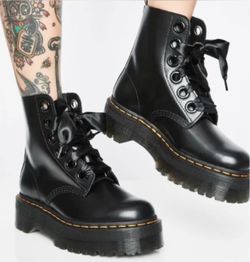 Dr Martens Molly Black Platform Boots Womens Size 7
