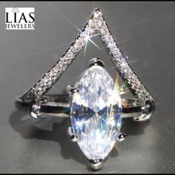 New 18k White Gold Engagement Ring 